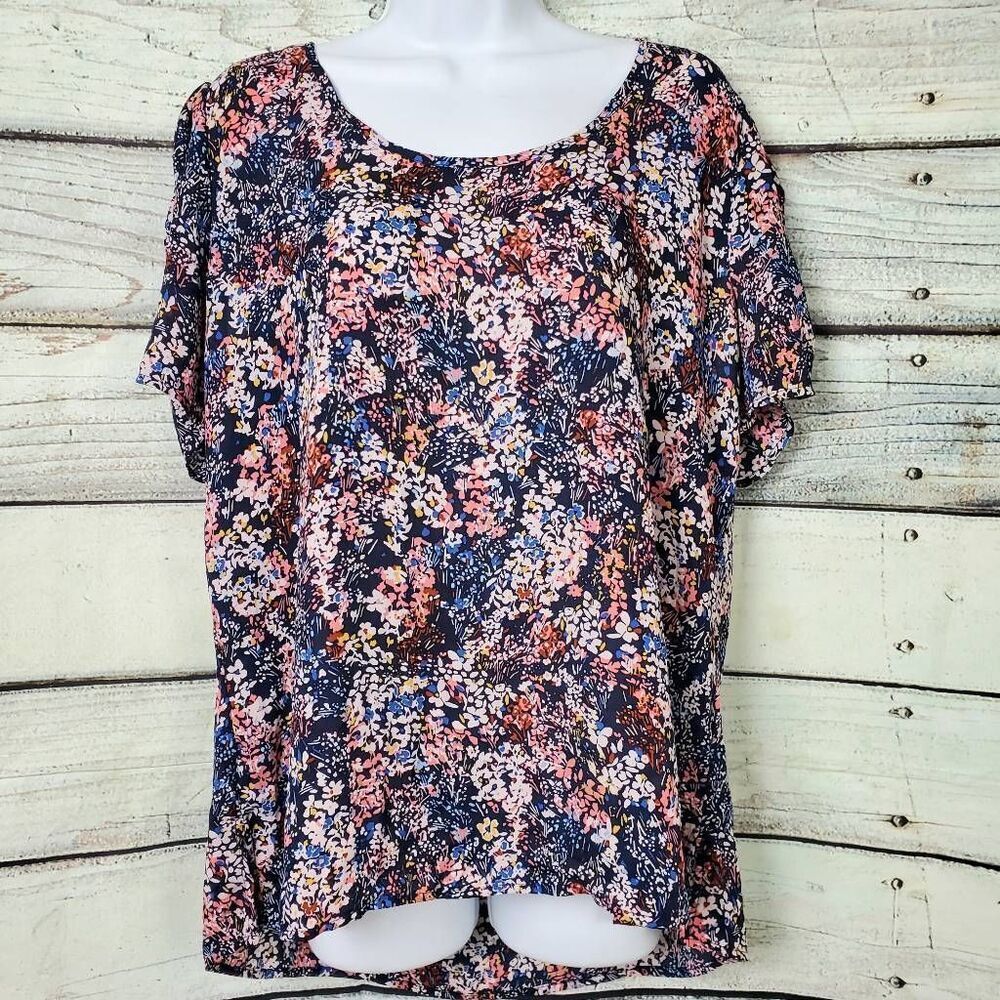 Maurices Women’s Navy Floral Short Sleeve Blouse Size L Polyester